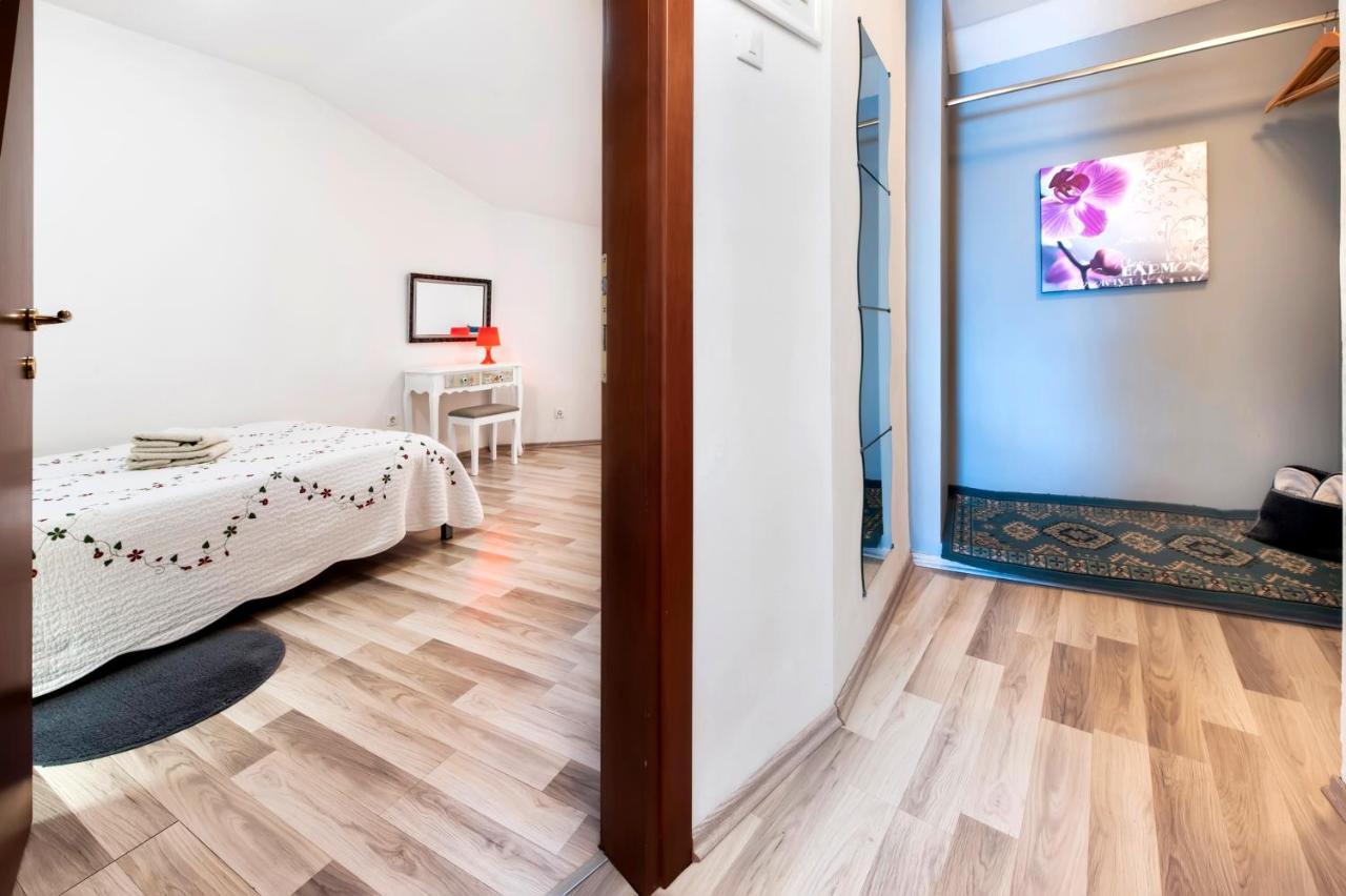 Sea View Apartment Rovinj Exterior photo