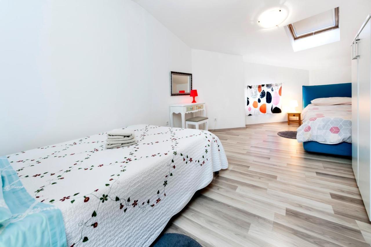 Sea View Apartment Rovinj Exterior photo